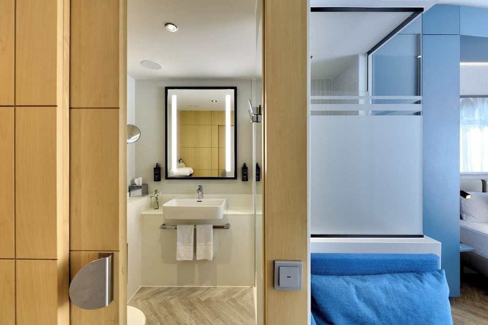 Standard Room, 2 Twin Beds - Photo 5