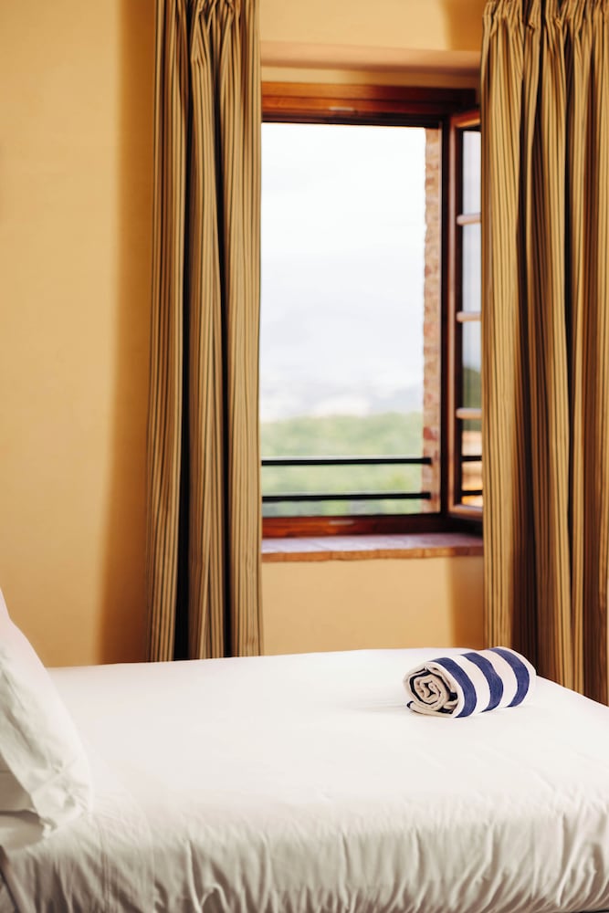 Standard Room photo 2