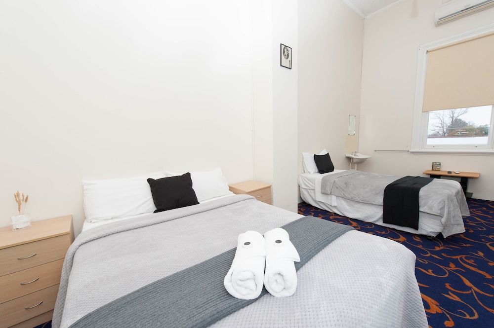 Double bed with Ensuite photo 2