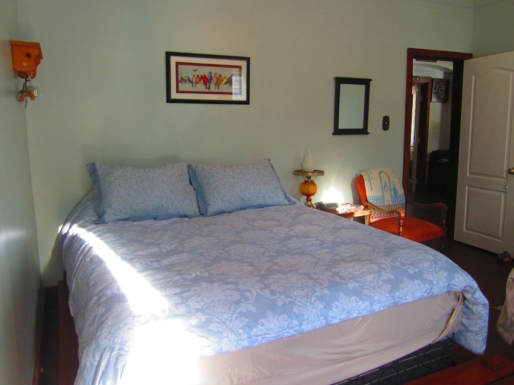 Standard Double Room, Shared Bathroom (Room 2)