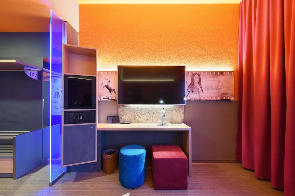 Design Double Room, 1 King Bed photo 3