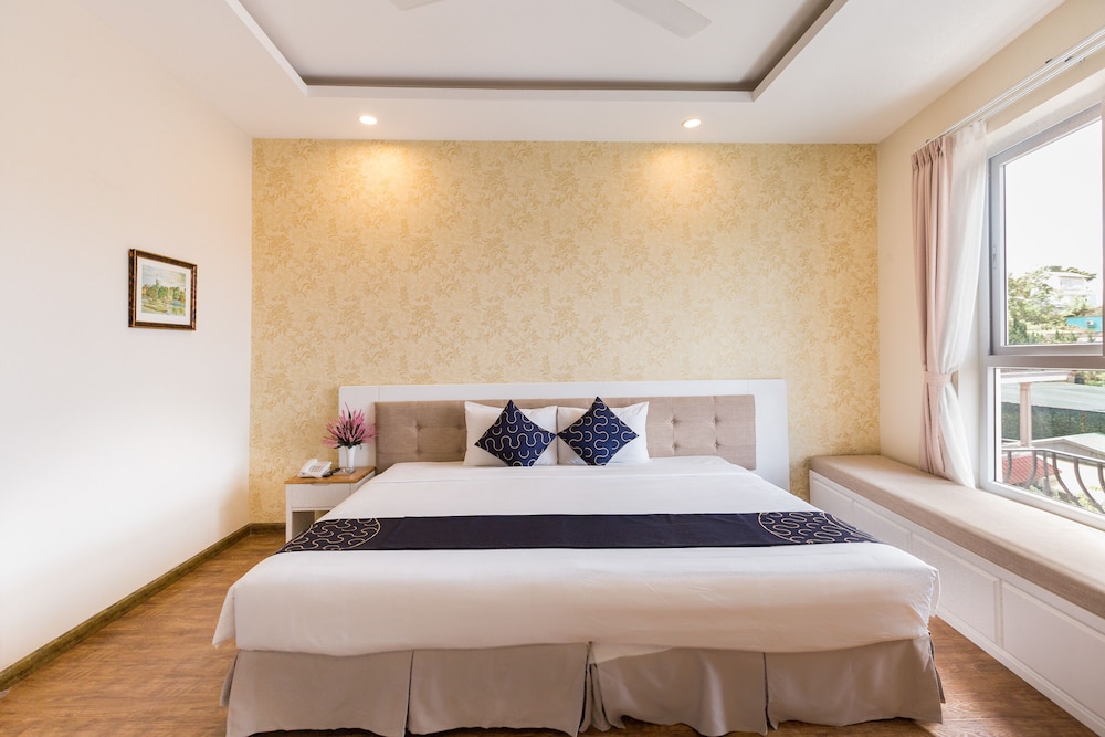 Deluxe Double Room - Photo 1