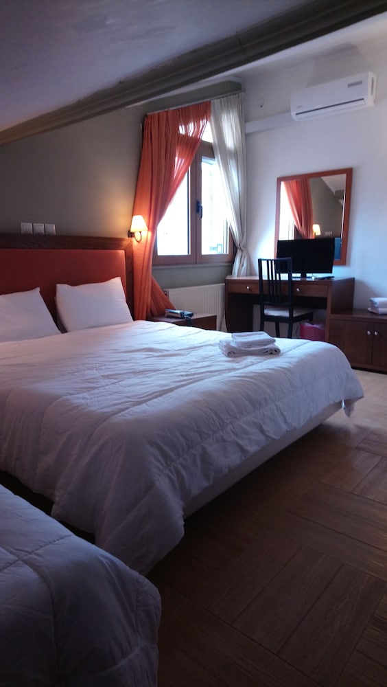 Apartment, 2 Bedrooms - Photo 4