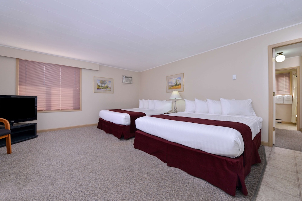 Suite, 2 Bedrooms, Non Smoking (4 King Beds)