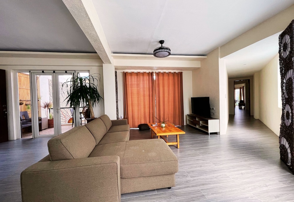 Penthouse Suite photo 2