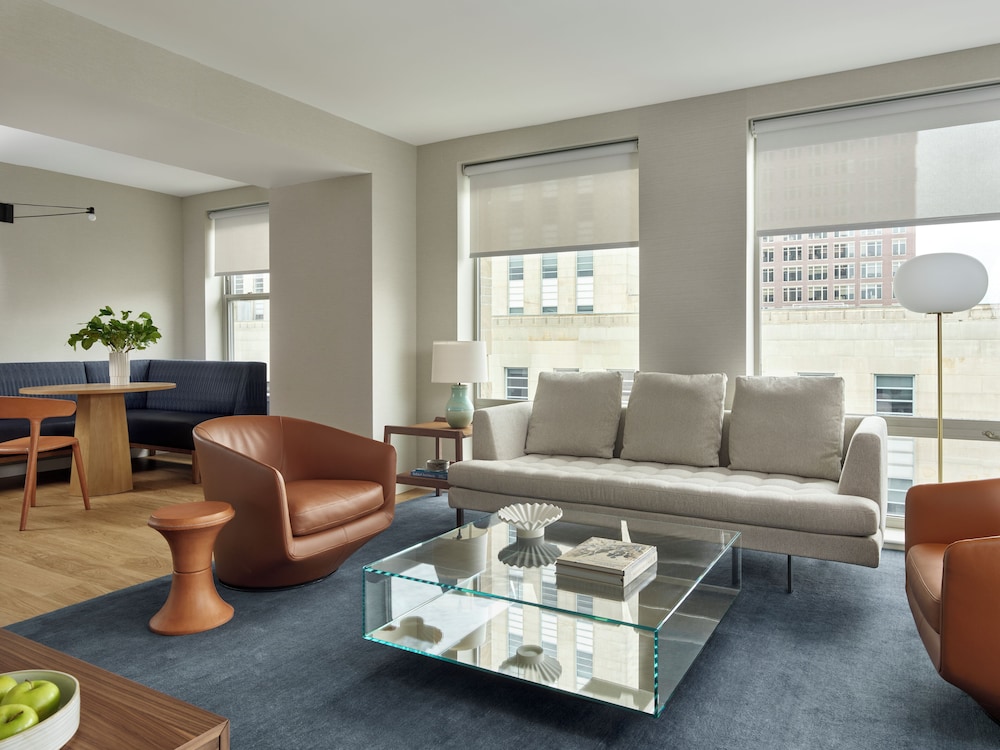 Signature Suite