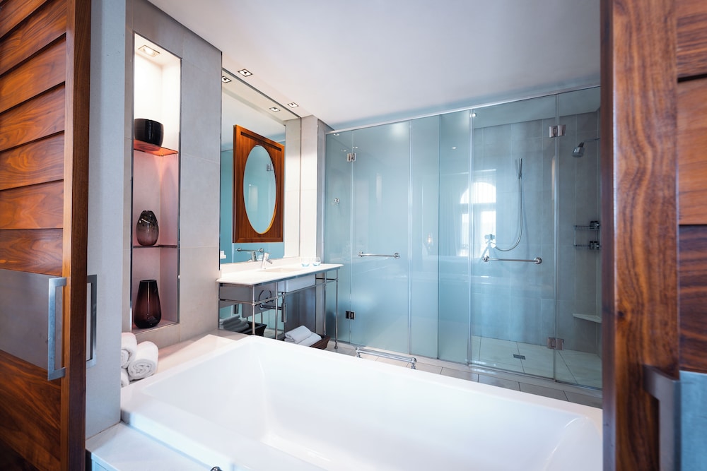 Superior Room (Surcharge) - Photo 5