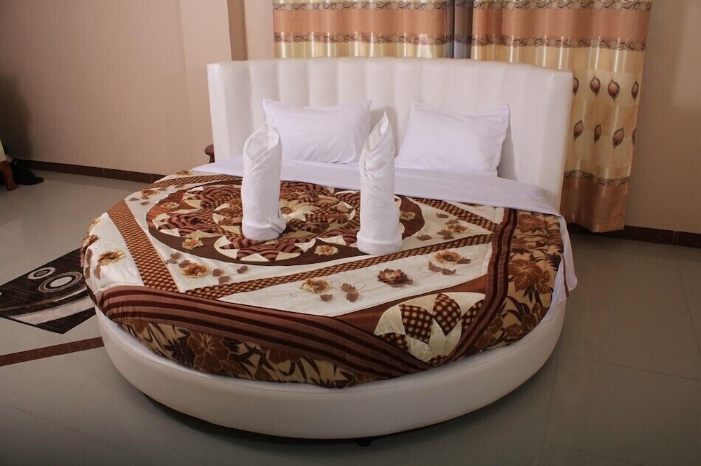 Deluxe Double Room, Garden View