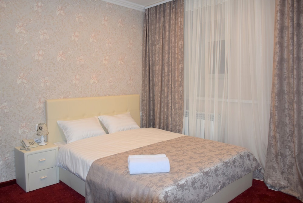 Basic Double Room, City View