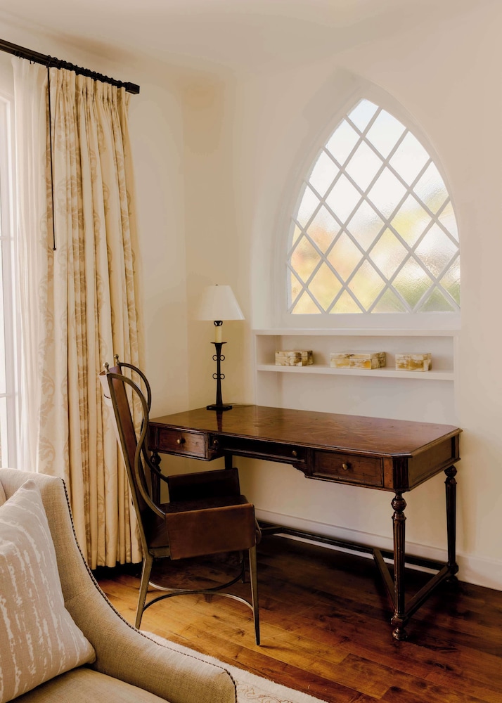 Suite, 2 Bedrooms (Wishing Well) photo 2