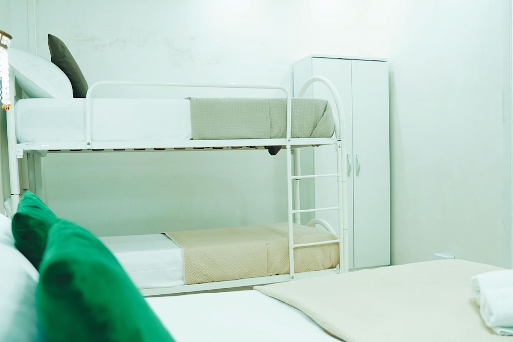 Classic Quadruple Room, 4 Bedrooms, Non Smoking
