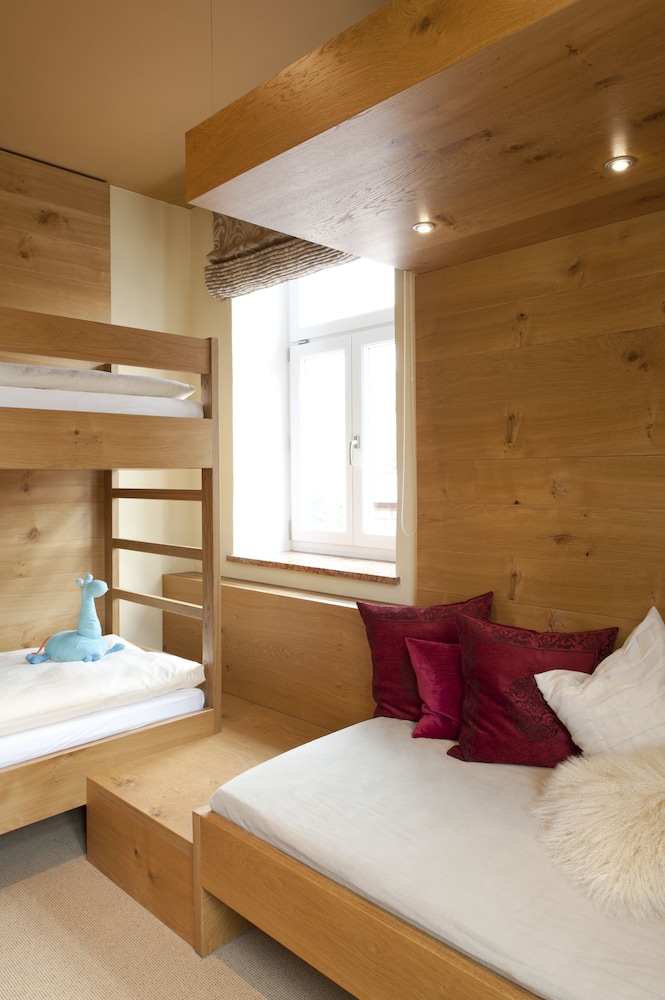 Junior Studio Suite, 2 Bedrooms, Non Smoking (Alpin Lodge) photo 2