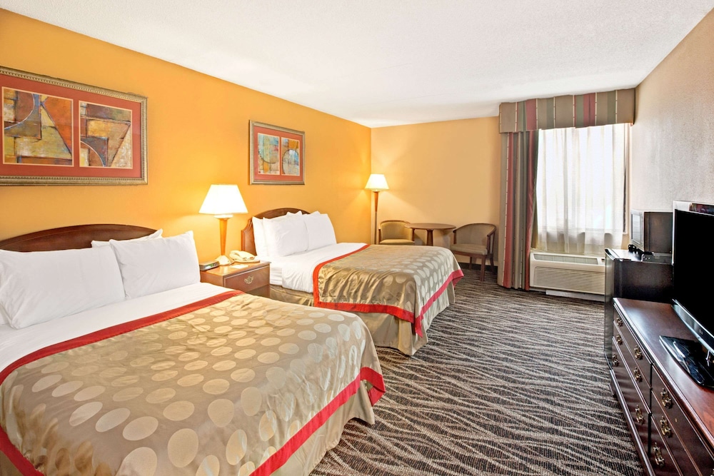 Room, 2 Double Beds, Smoking photo 1