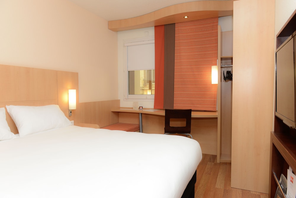 Room, 1 Double Bed - Photo 9