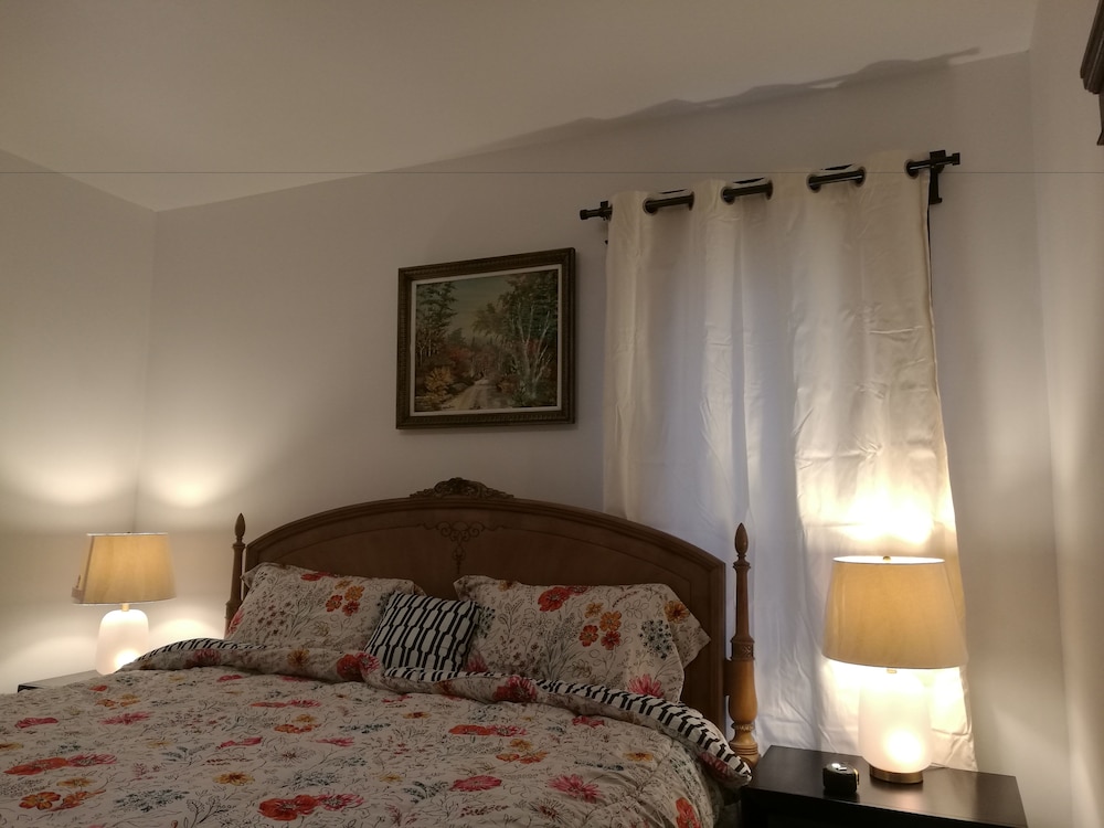 Luxury Suite, 1 King Bed, Balcony photo 1