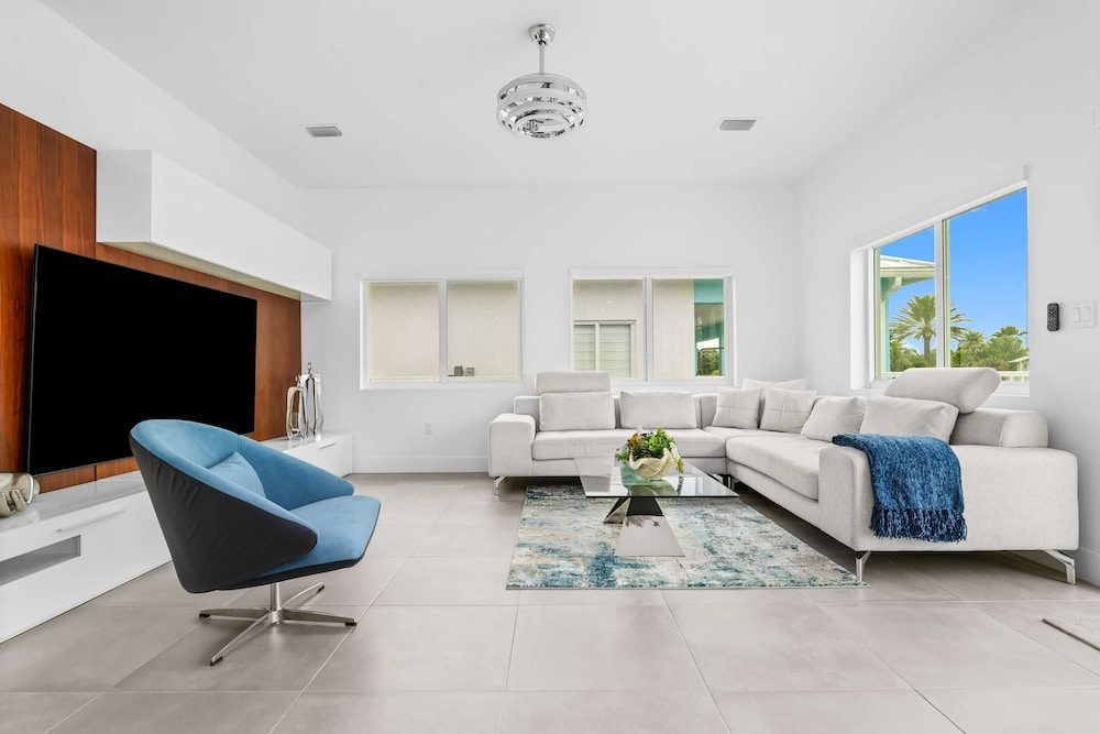 Saltwater Social Game Room Pool Dock Views, Billede 23