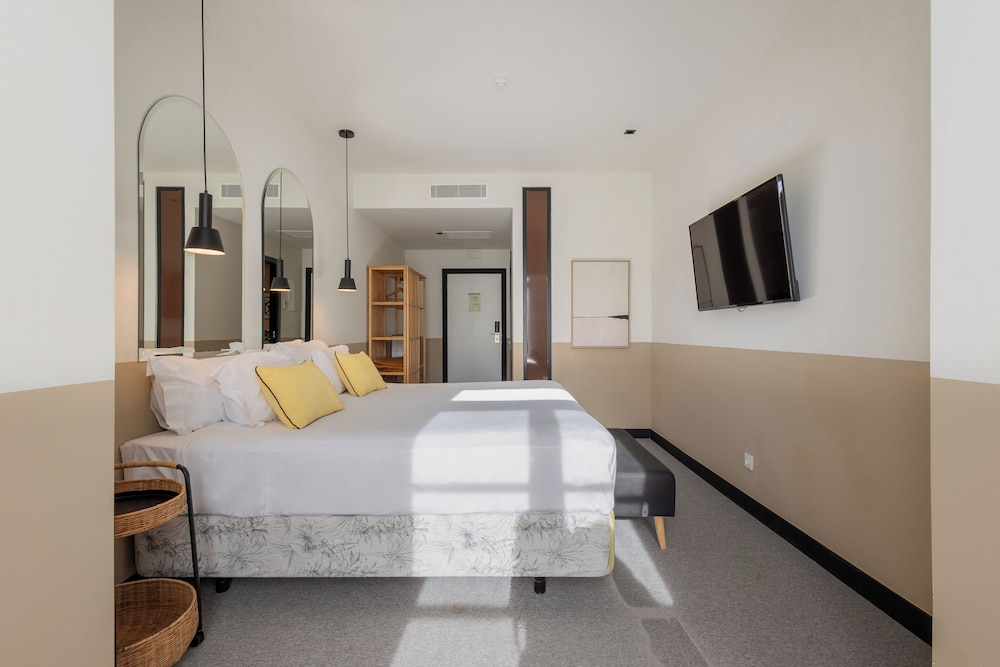 Superior Double or Twin Room (Church) - Photo 6