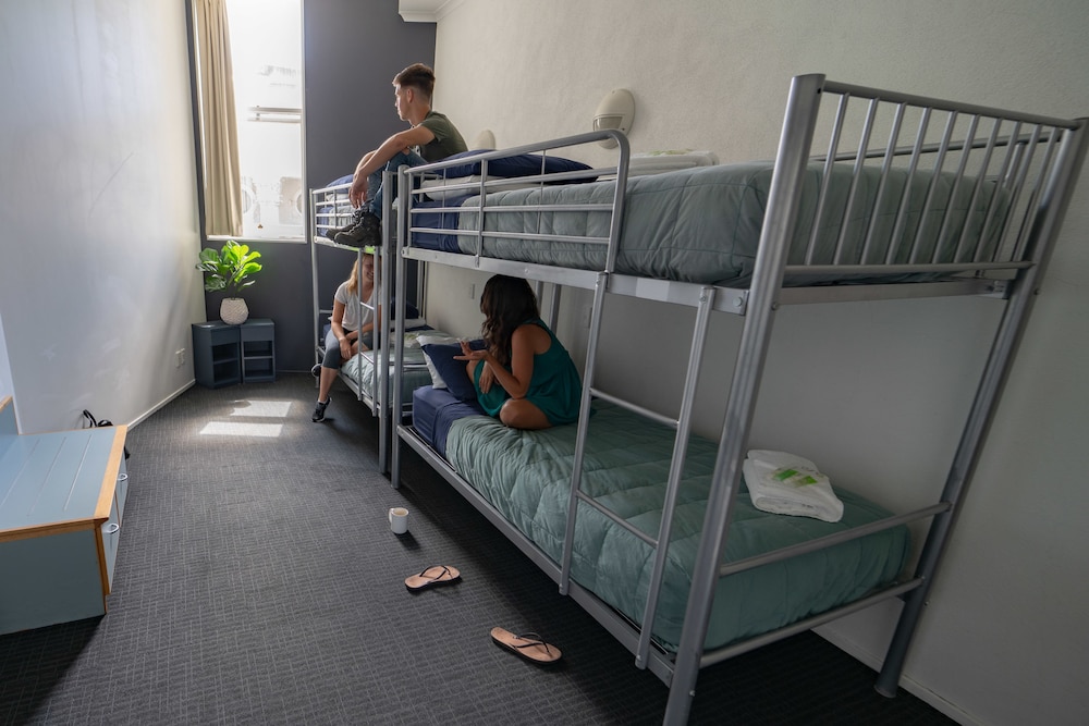 Shared Dormitory, Women only, Ensuite (4 beds) photo 1