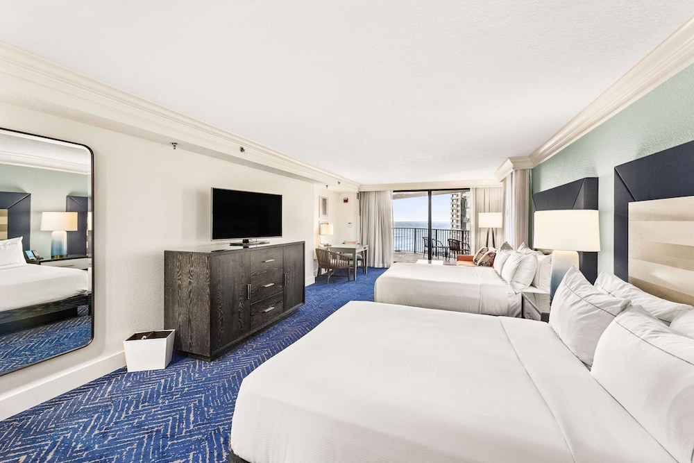 Room, 2 Queen Beds, Accessible, Bay View (Mobility & Hearing, Bathtub)