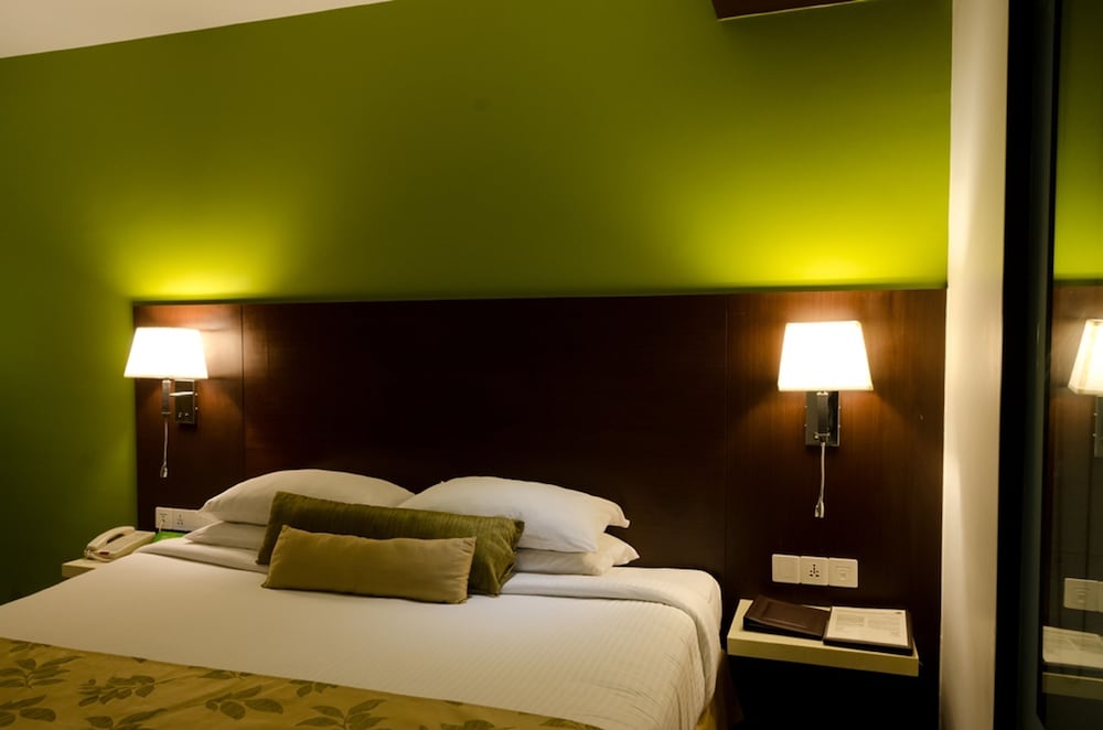 Executive Room - Photo 8