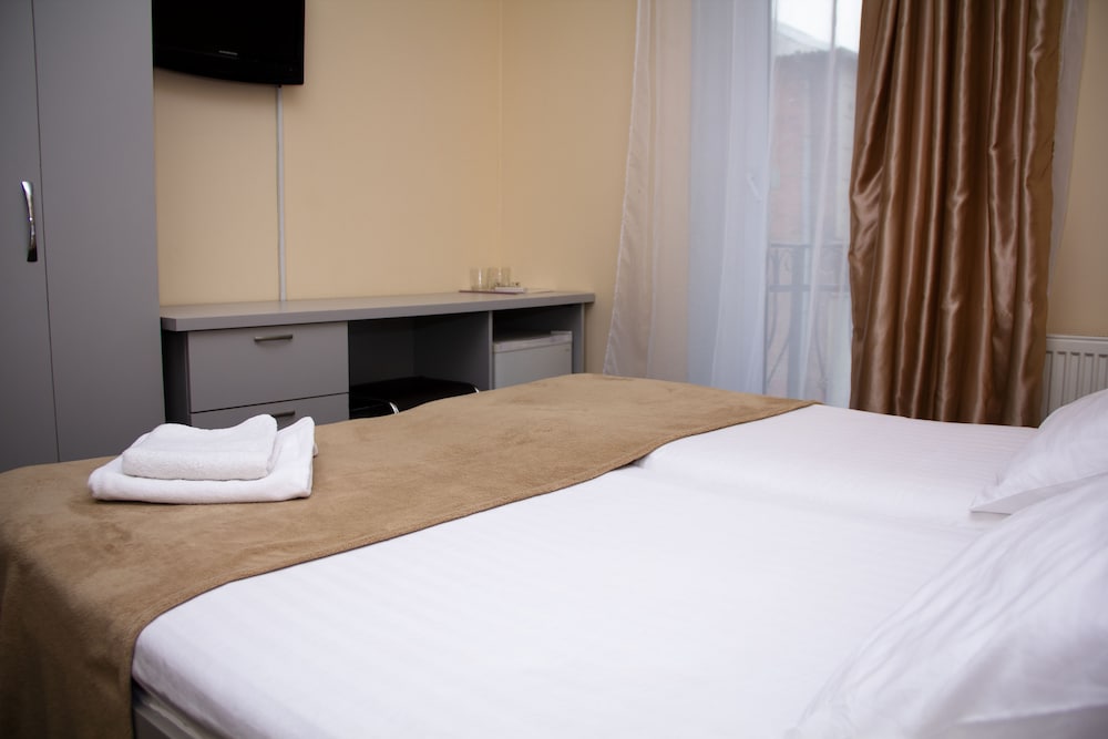 Basic Single Room