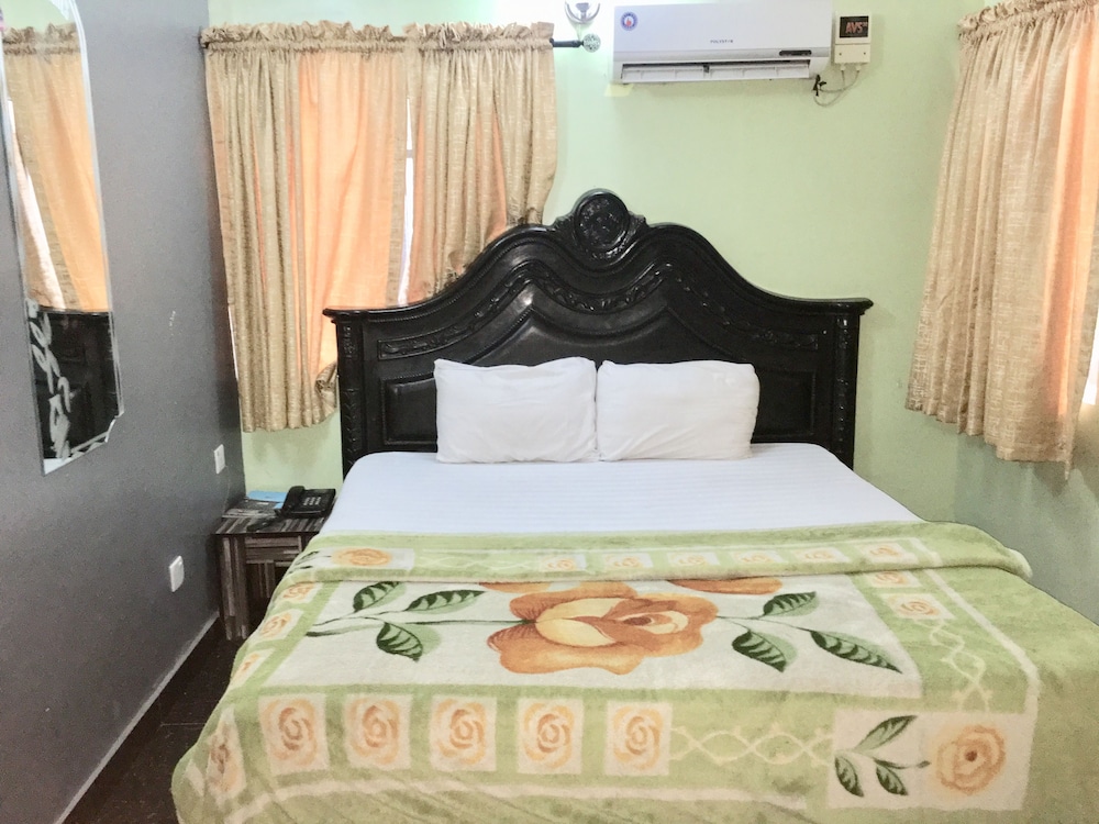 Standard Double Room, 1 Queen Bed