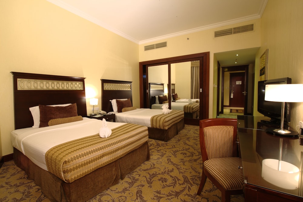 Royal Suite photo 2
