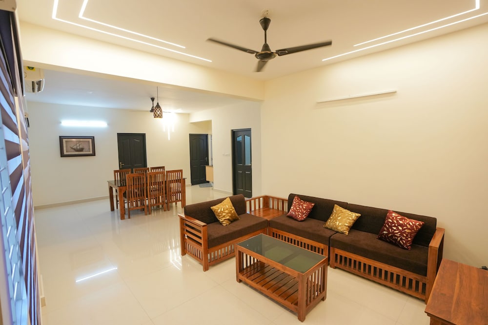 Deluxe Suite, 3 Bedrooms, Balcony, City View