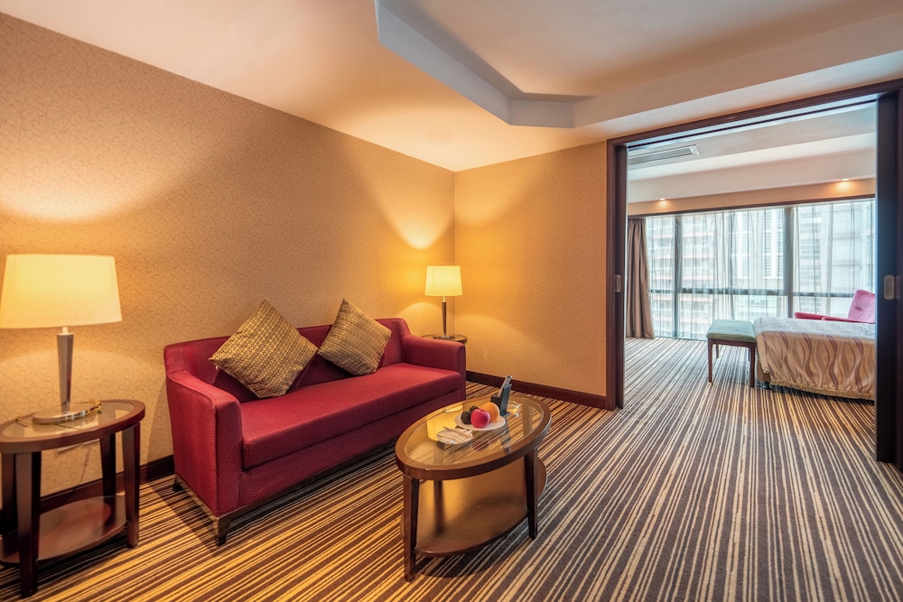 Business Suite - Photo 5
