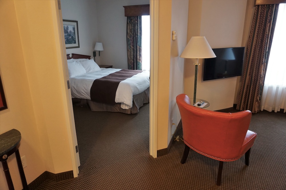 Suite, 1 Bedroom, Non Smoking - Photo 9