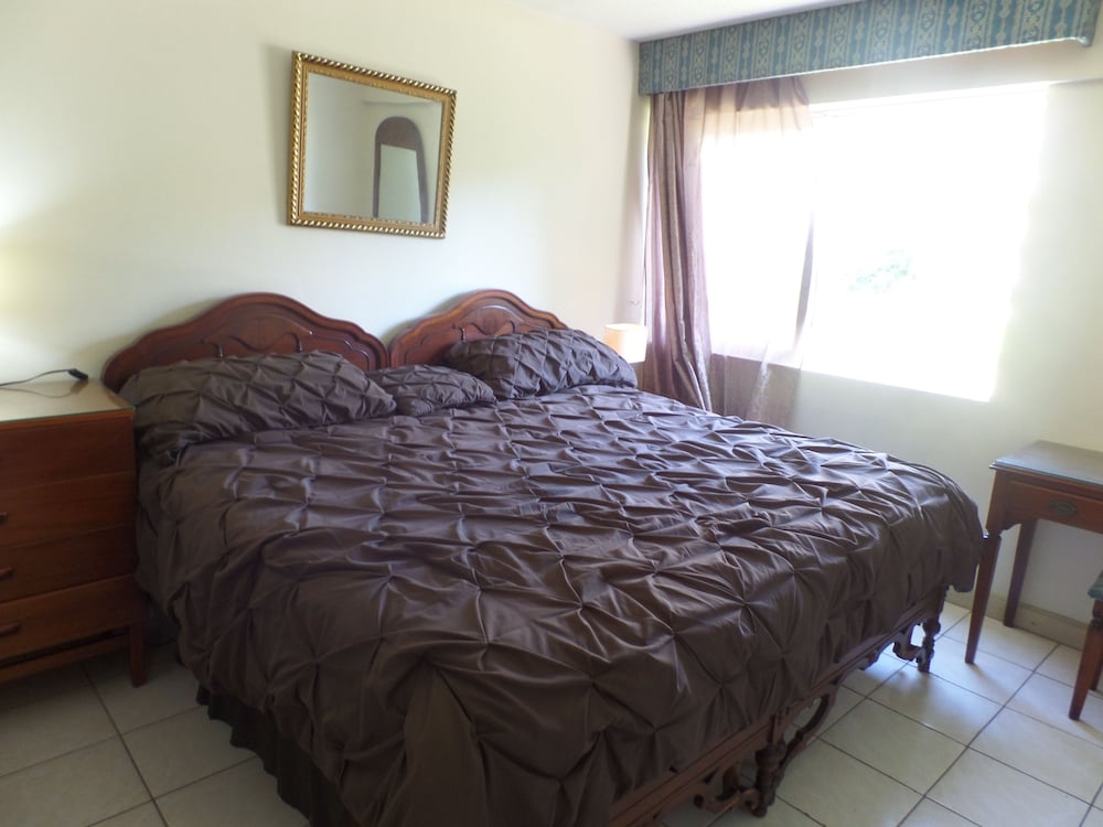 Superior Apartment, 1 Bedroom, Accessible, Garden View