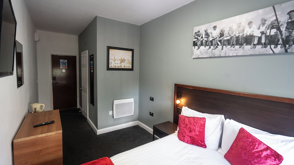Standard Double Room, 1 Double Bed, Non Smoking, Ensuite photo 3