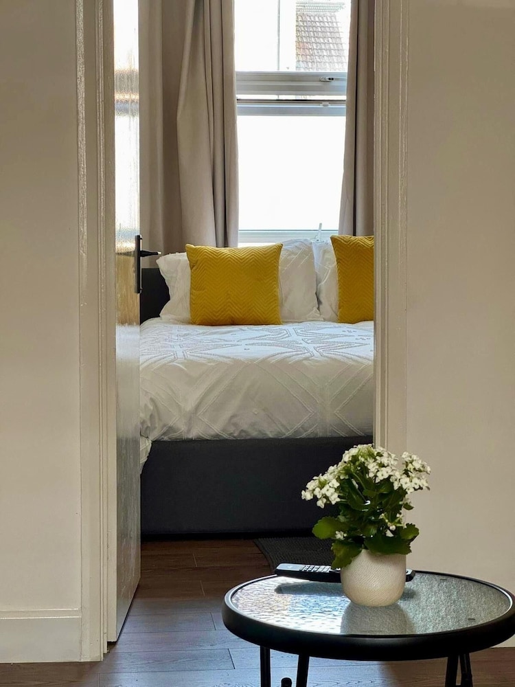 City Studio, Ensuite, City View