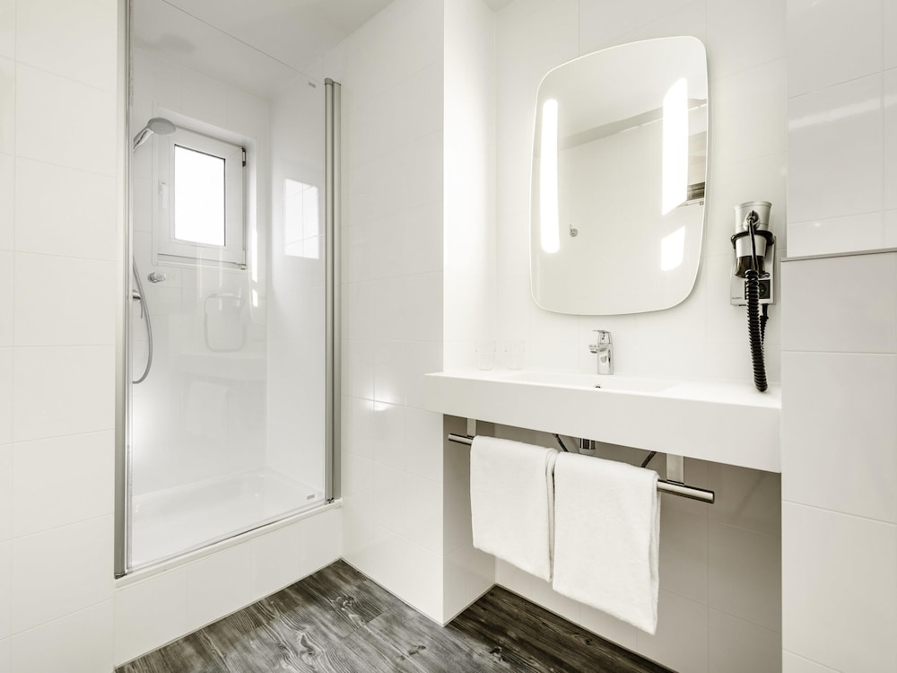 Junior Suite (Courtyard) - Photo 4