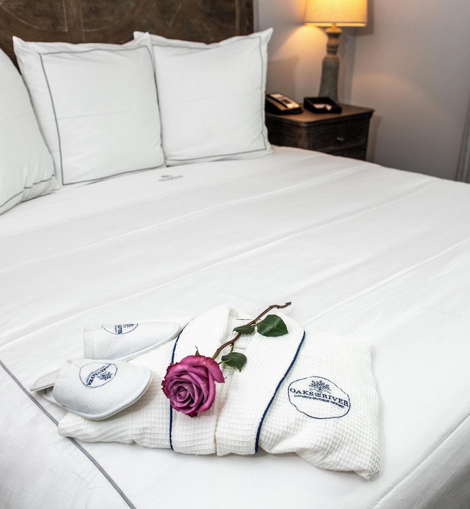 Standard Room, 2 Queen Beds (Standard Double)