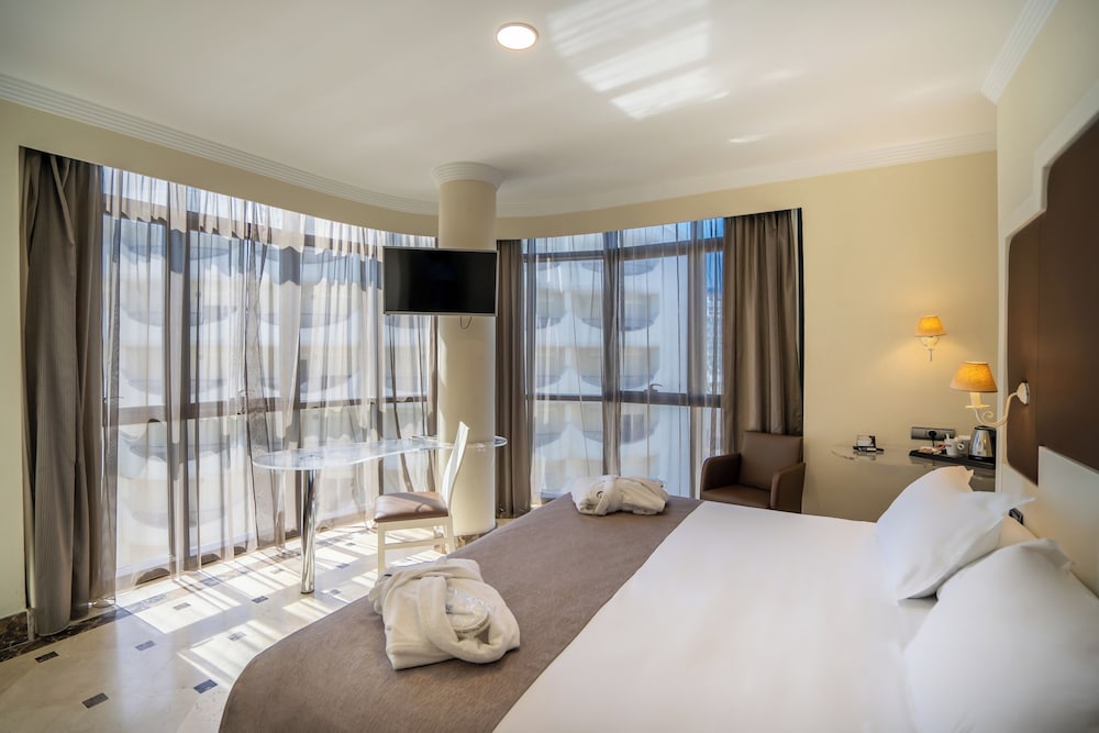 Double Room - Photo 3