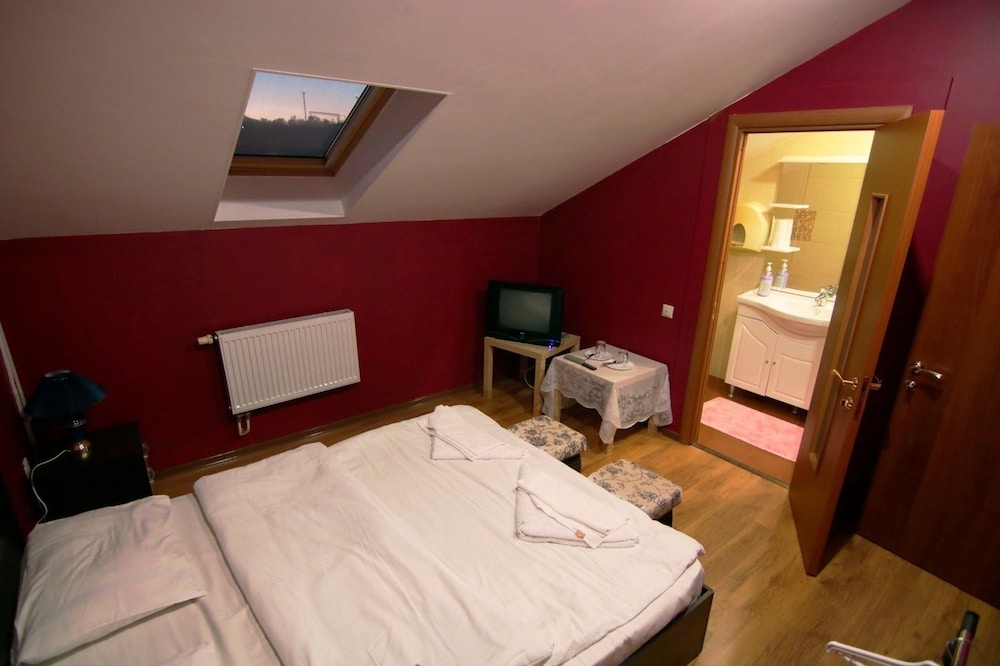Double Room, Private Bathroom photo 2