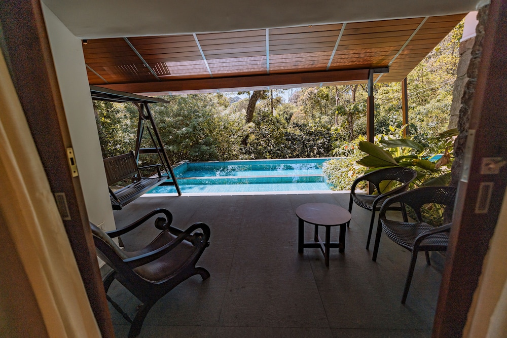Luxury Villa, 2 Bedrooms photo 2