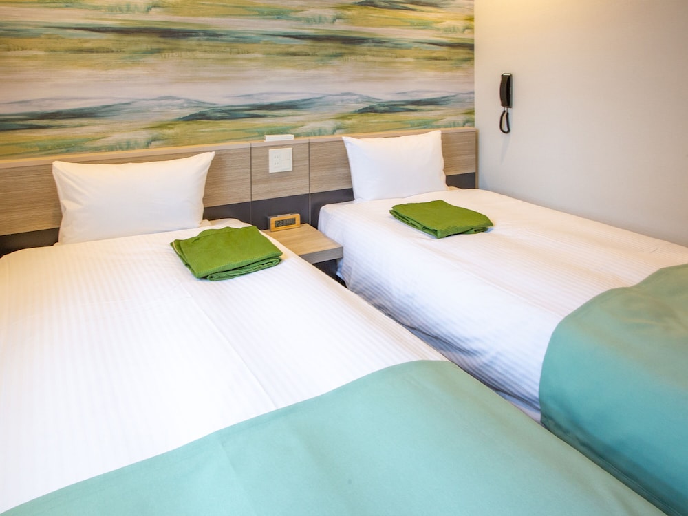 Economy Twin Room, Non Smoking - Photo 22