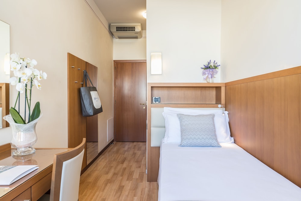 Classic Single Room photo 2