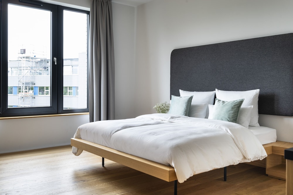 Medium Studio, Kitchenette - Accessible photo 3
