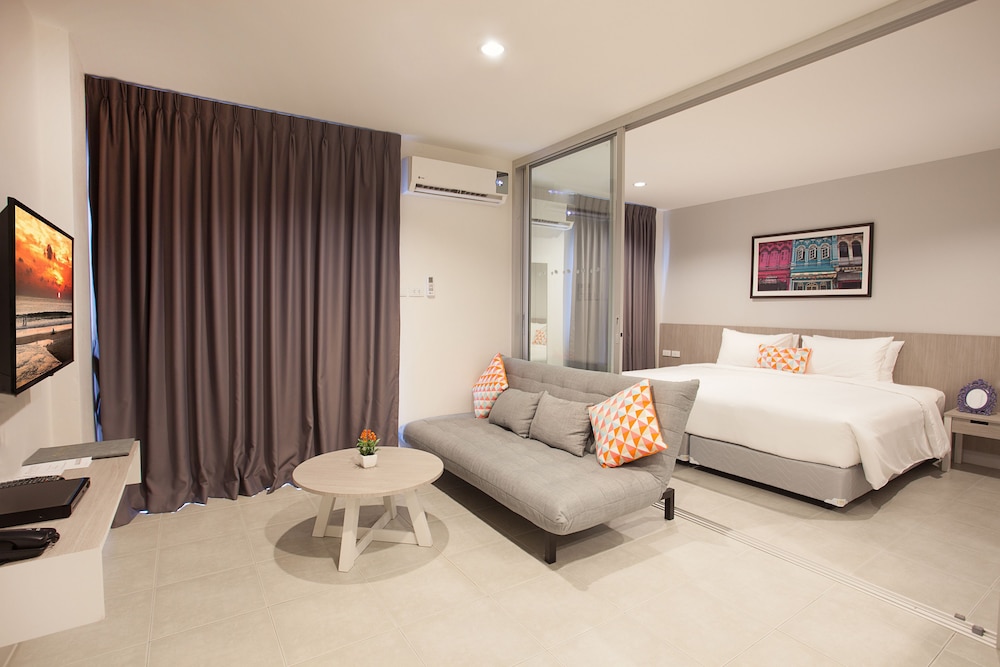 Deluxe Suite King Bed, Non Smoking
