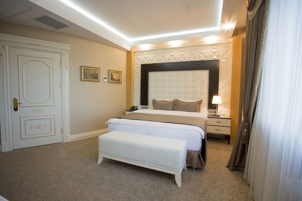 Standard Room photo 2