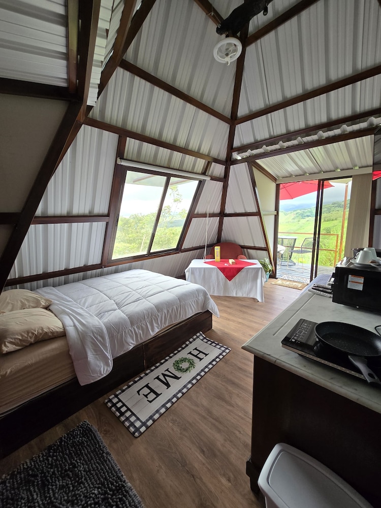 Comfort Bungalow, Balcony, Mountain View photo 1