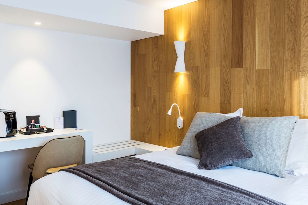 Comfort Room, 1 Queen Bed, Non Smoking (Twin bed on request) - Photo 8