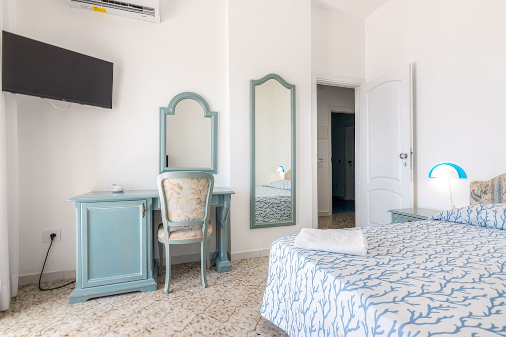 Superior Quadruple Room photo 3