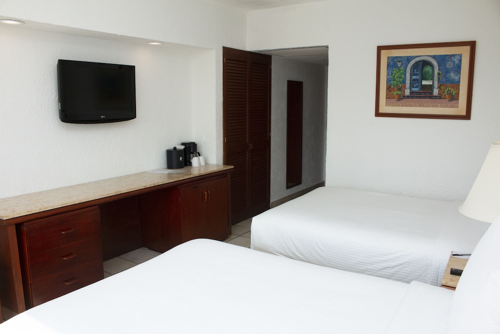 Superior Room, 2 Double Beds, Mountain View - Photo 2