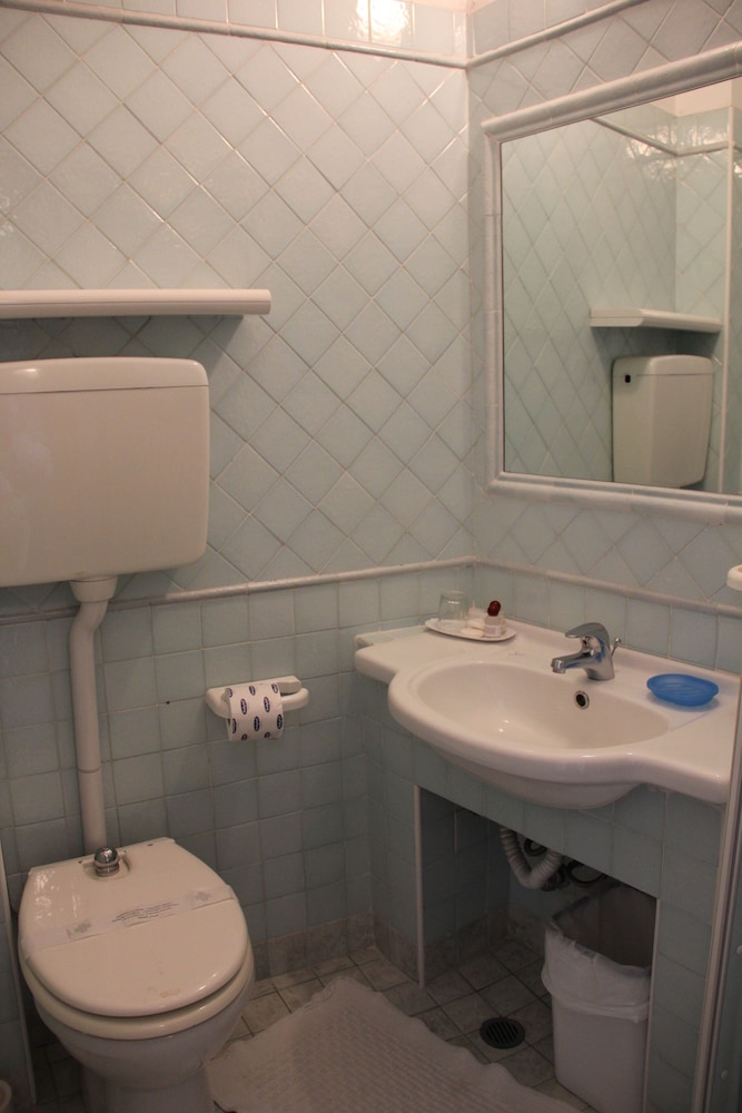 Comfort Double Room, 1 Double Bed, Courtyard View - Photo 9