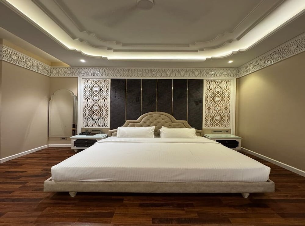 Club Room
