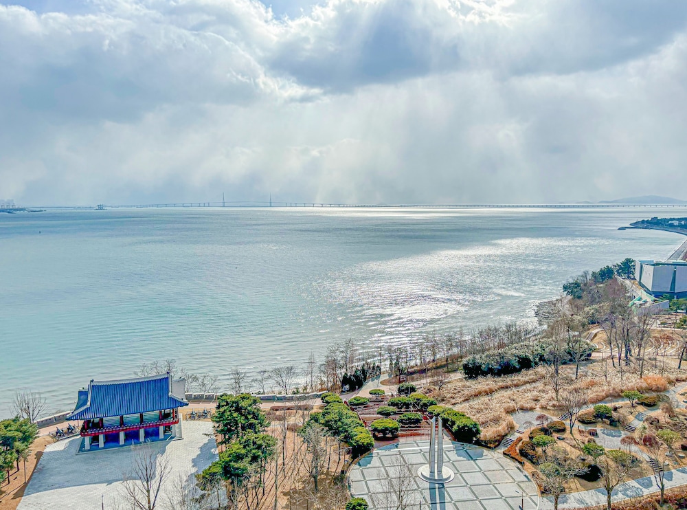 Deluxe Twin Room, Ocean View - Photo 4